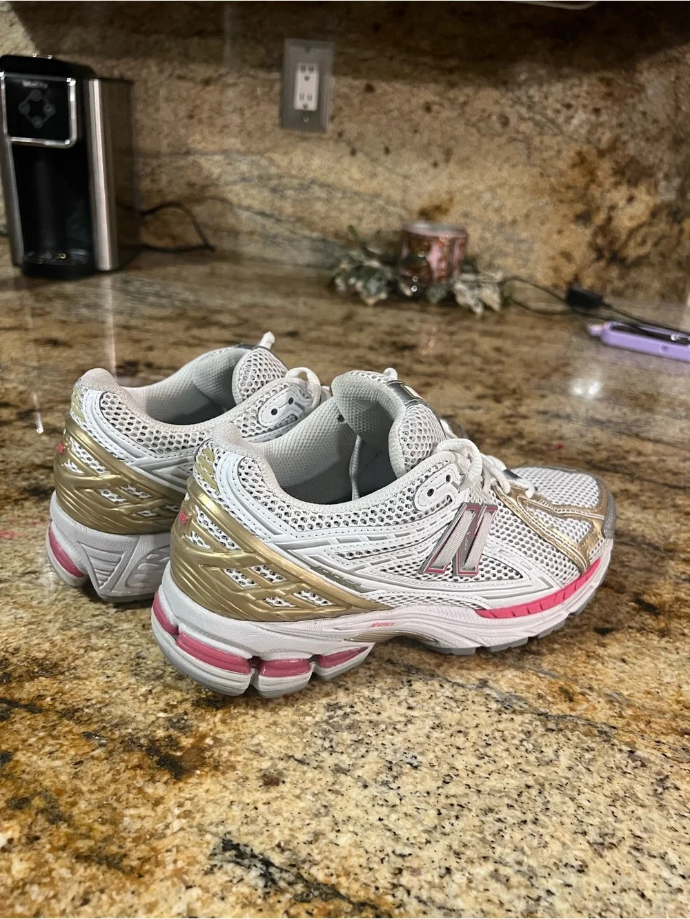 New Balance Men’s White Mesh Running Sneakers with Gold & Pink Highlights